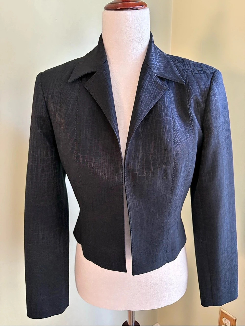 Vintage Alberto Makali for Cache 80/90s Black Textured Cropped Blazer size 2/4